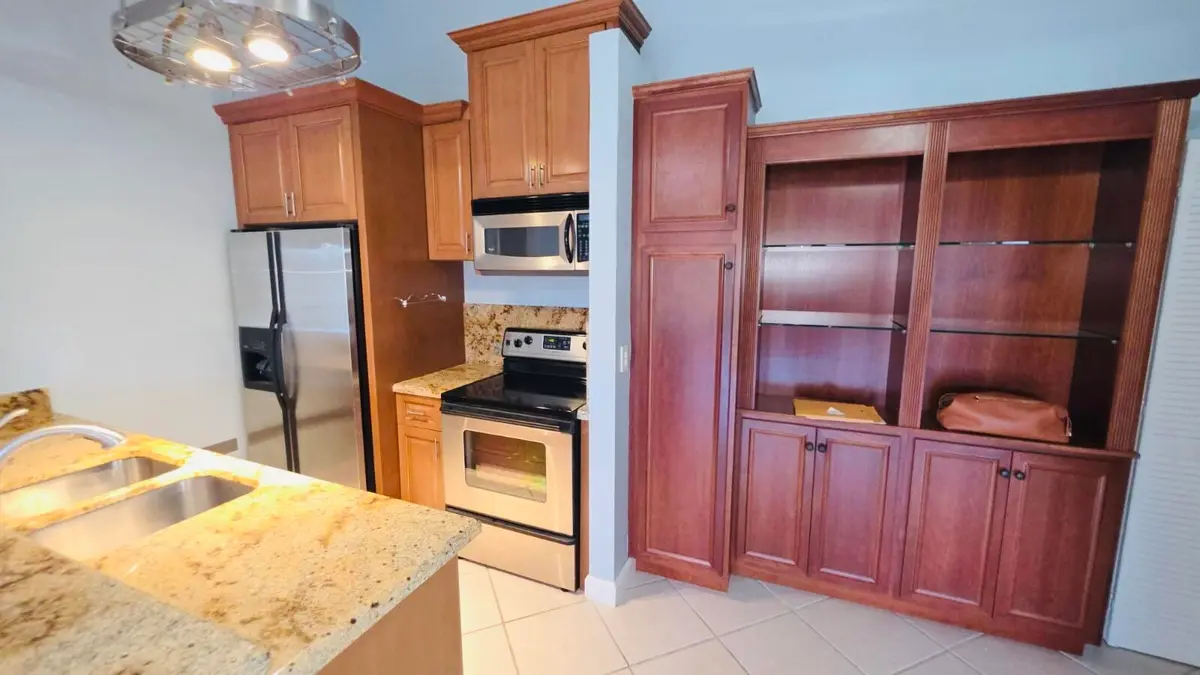 8ba11abd-4bff-48c1-a73a-9a33accd9f07 at 6314 CHASEWOOD Drive E, Jupiter