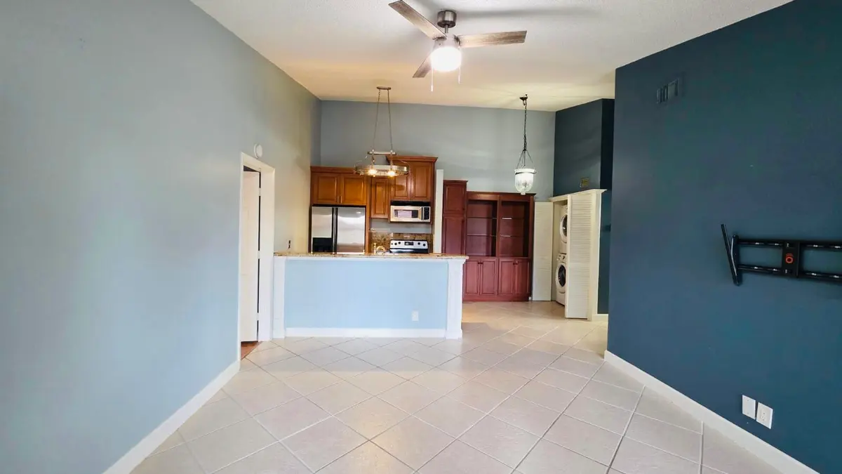 dbf5e69d-95f8-4140-9a43-e80f3c56b179 at 6314 CHASEWOOD Drive E, Jupiter