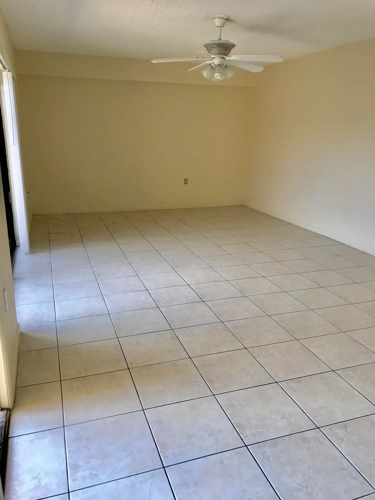 living area at 3719 37TH Way, West Palm Beach