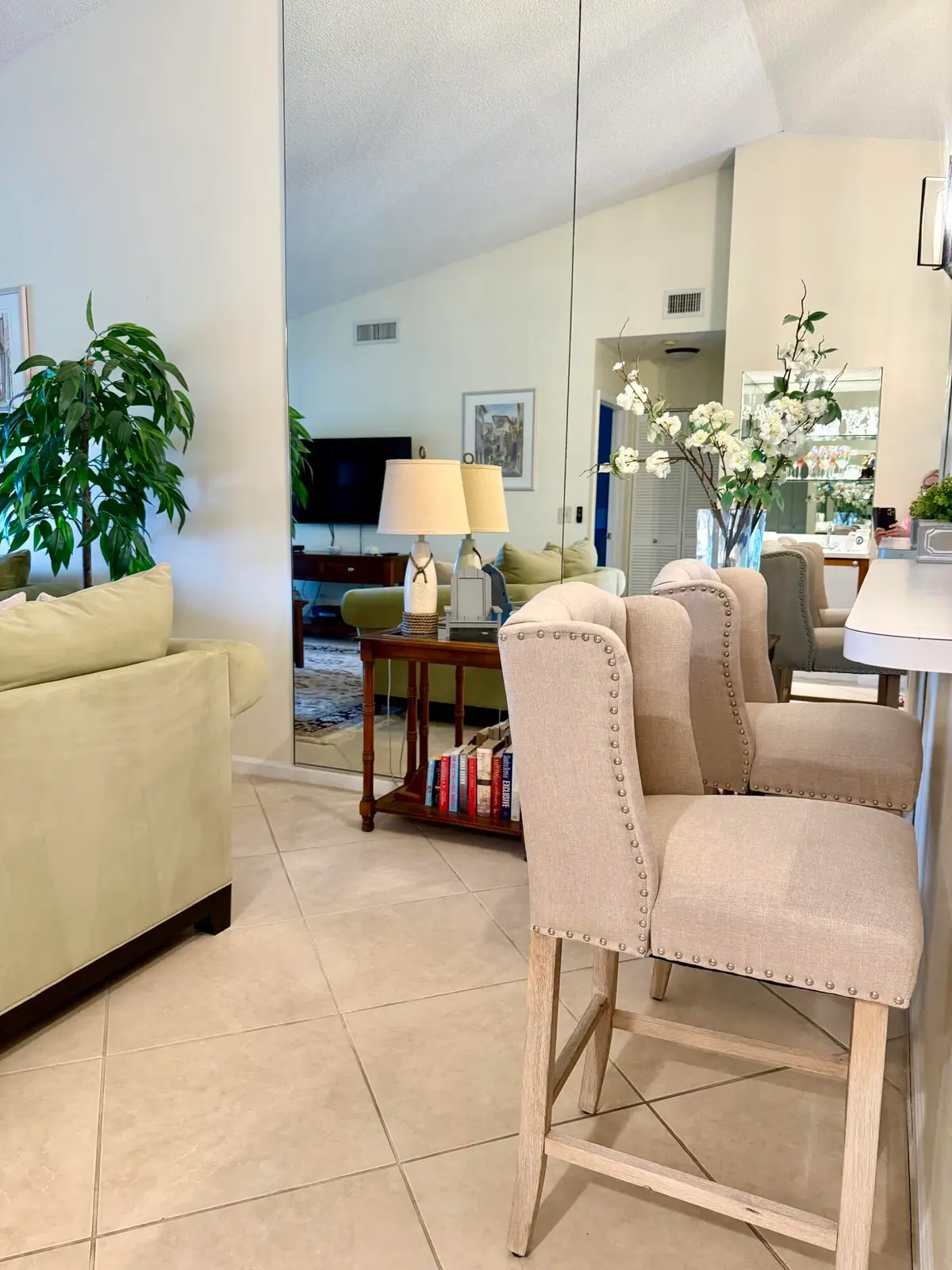 Dining Area at 1002 Keystone Drive Unit g, Jupiter