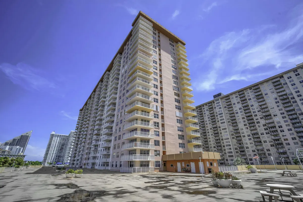 1-web-or-mls-DSC06792 at 251 174th Street 714, Sunny Isles Beach