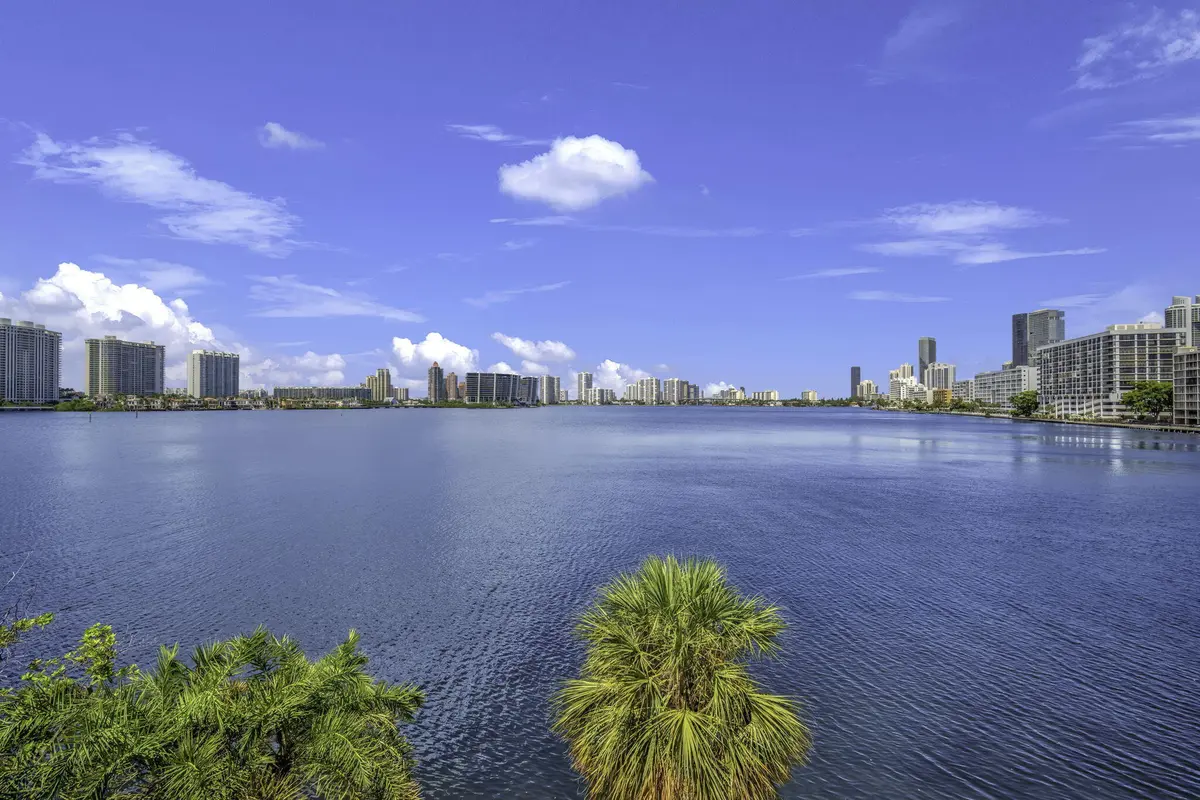 30-web-or-mls-DSC06793 at 251 174th Street 714, Sunny Isles Beach