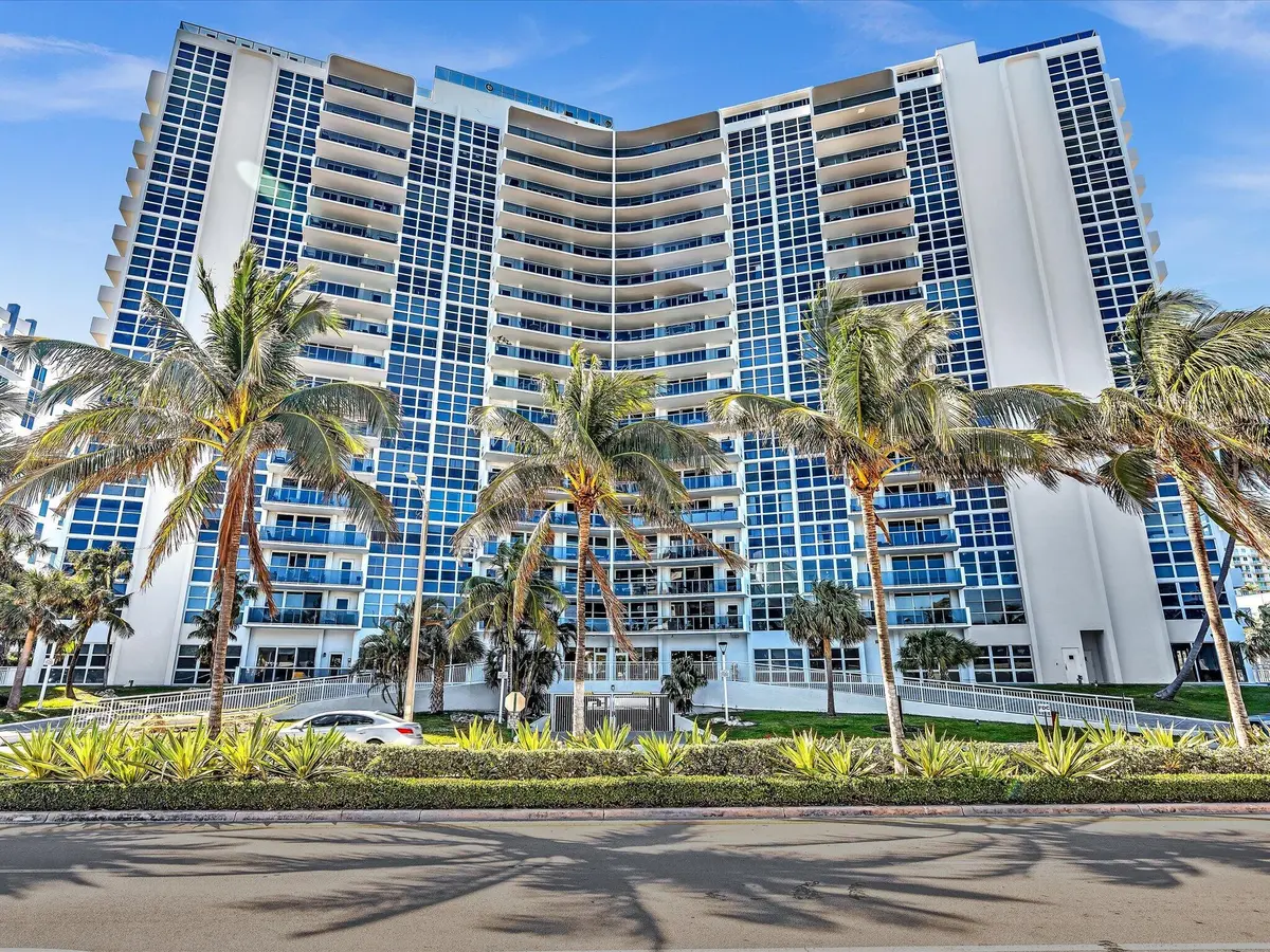 48-DSC00191 at 2841 N Ocean Boulevard 1105, Fort Lauderdale