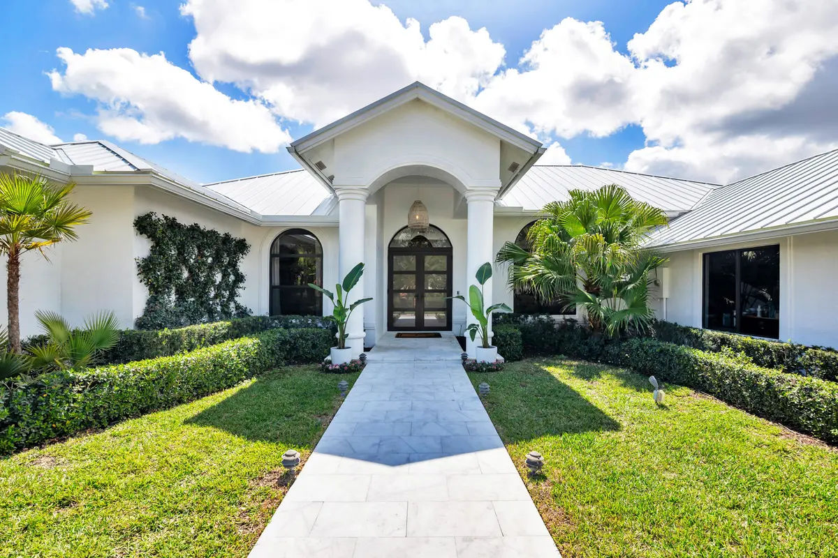 low-7 at 15610 Enstrom Road, Wellington