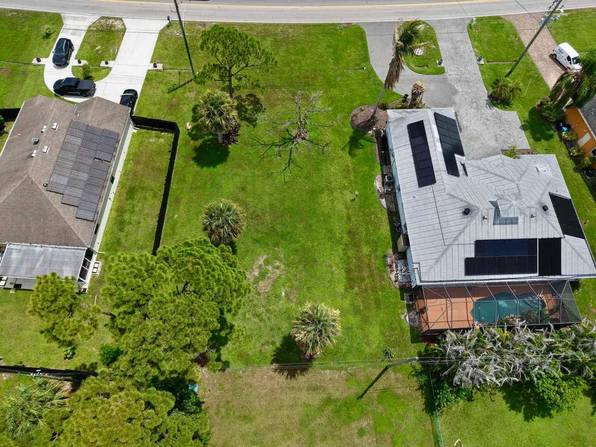 590 NW Bayshore Boulevard, Port St. Lucie, FL – photo 5