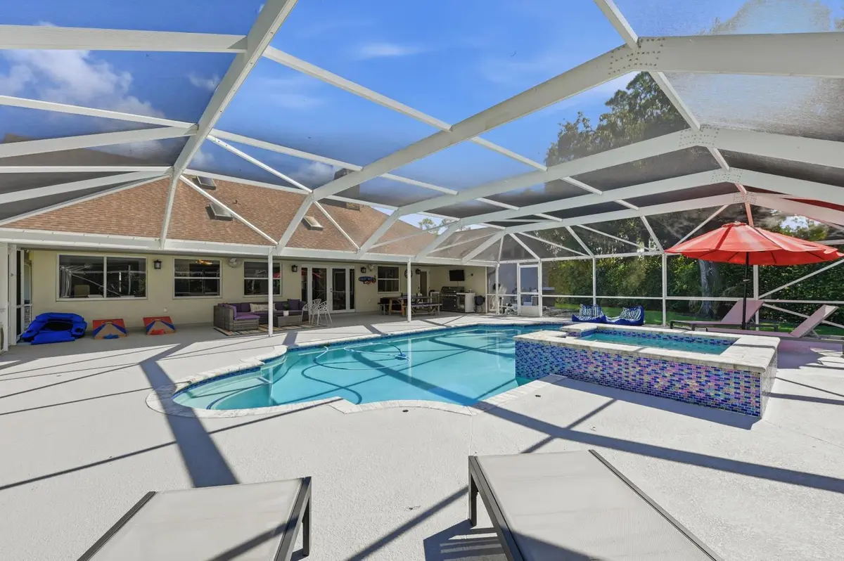 jose 33 at 13670 Doubletree Trail, Wellington