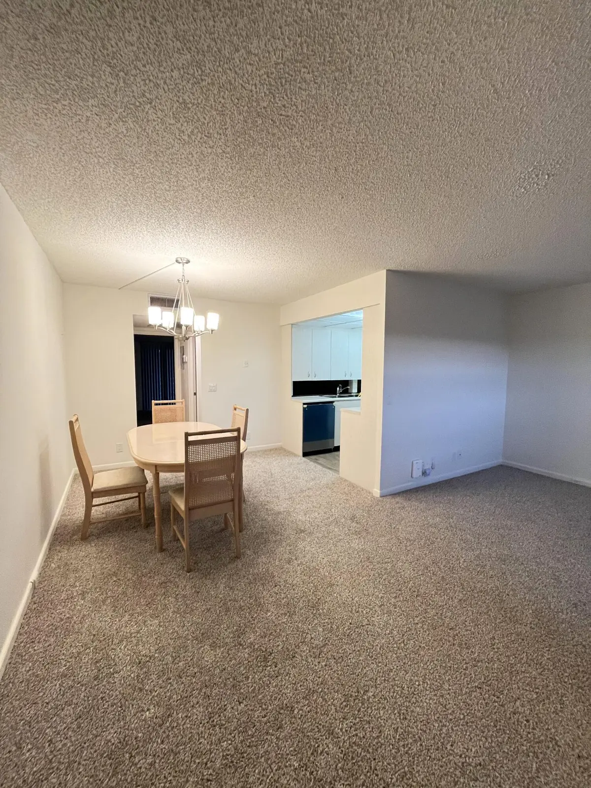 dining and kitchen area at 4093 Wolverton, Boca Raton