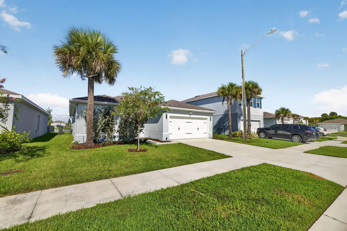 1-web-or-mls-3A5A2841 at 501 CHERIMOYA Street, Fort Pierce