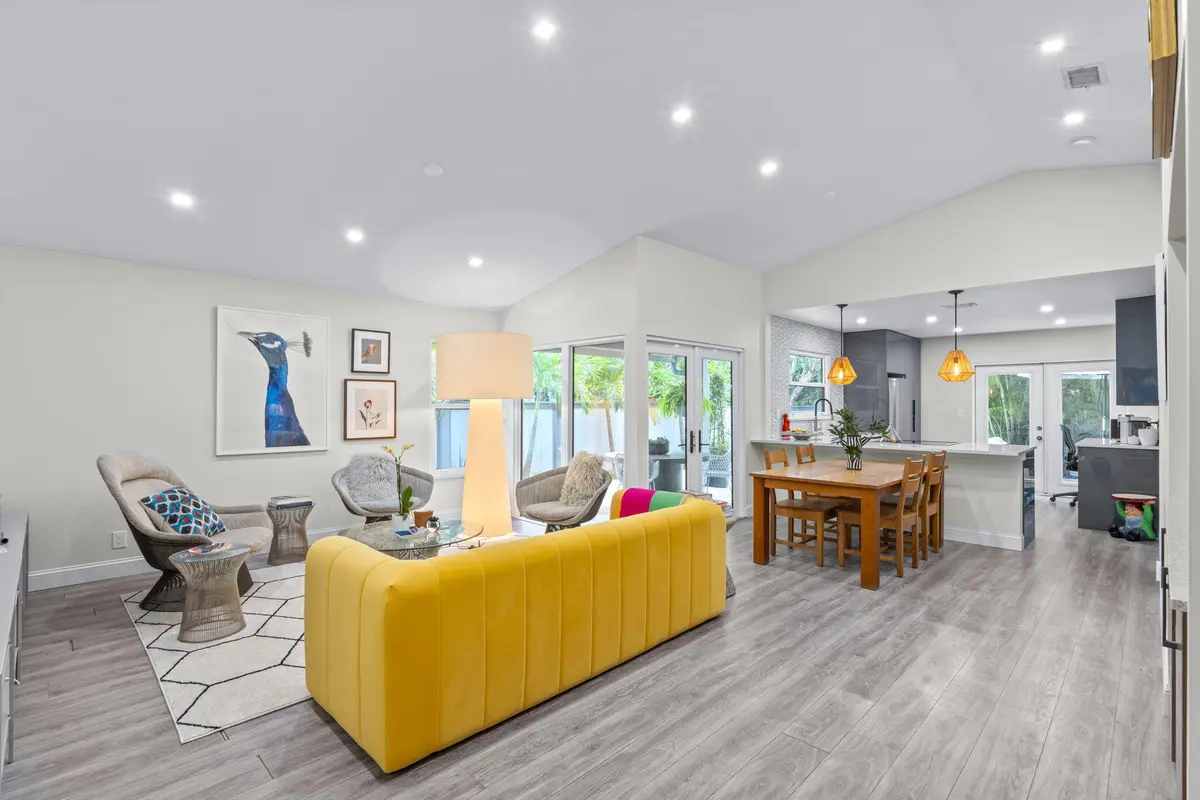 8-web-or-mls-A7409168 at 2474 Bedford Mews Drive, Wellington