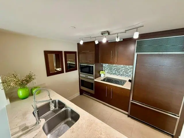 Photo 6 at 465 BRICKELL Avenue 1806, Miami