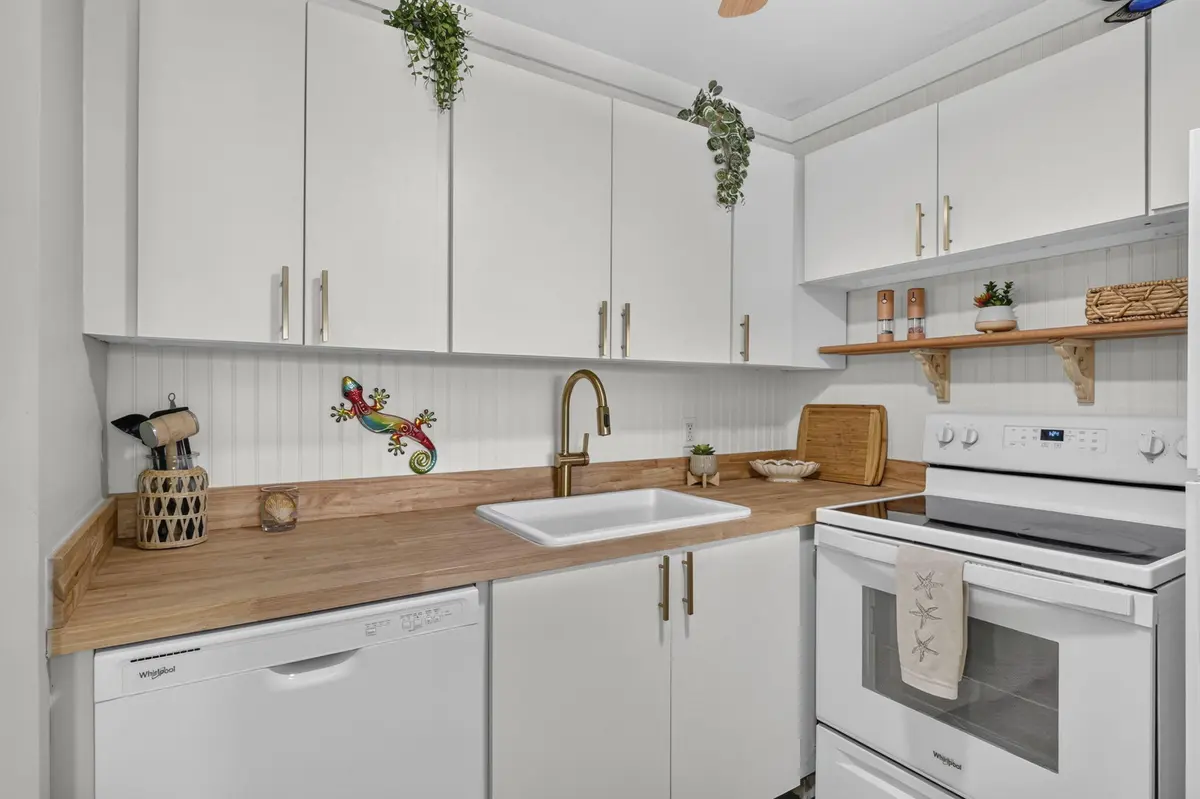 25-web-or-mls-BS1A1828 at 62 Sussex C, West Palm Beach