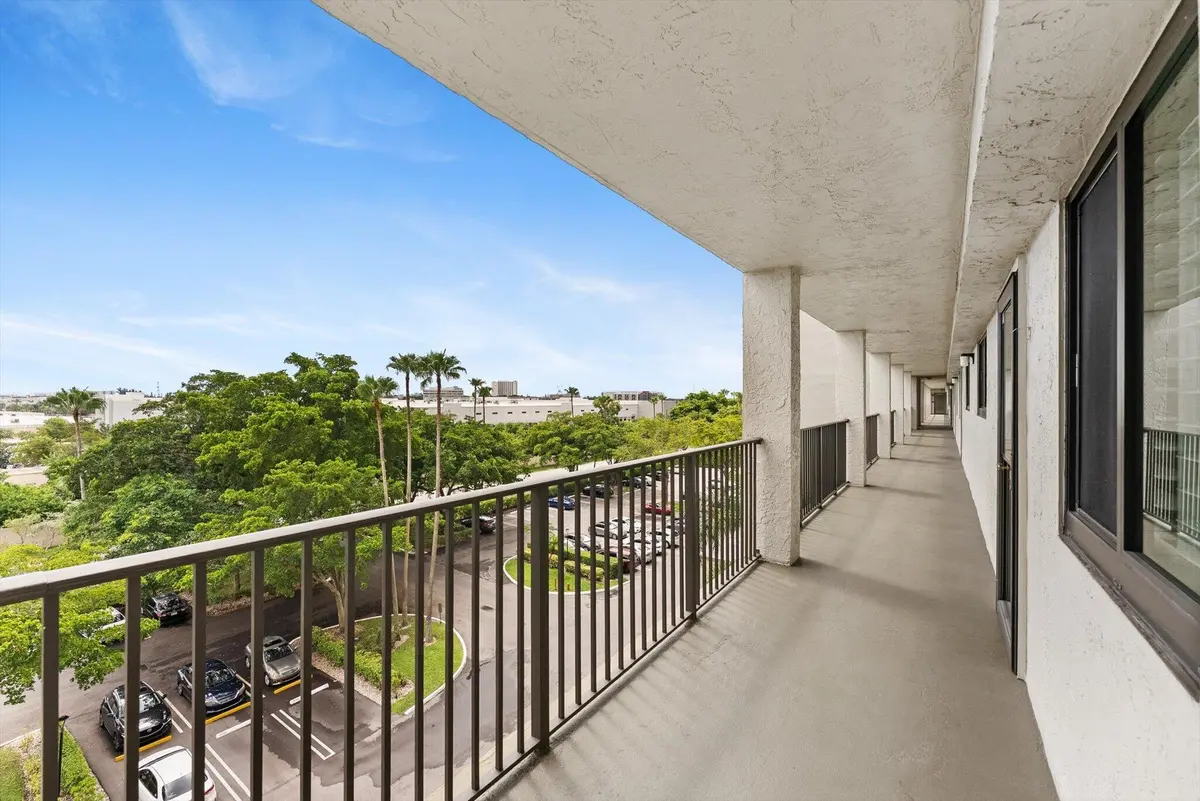 03-3 at 2112 S CYPRESS BEND Drive 607, Pompano Beach