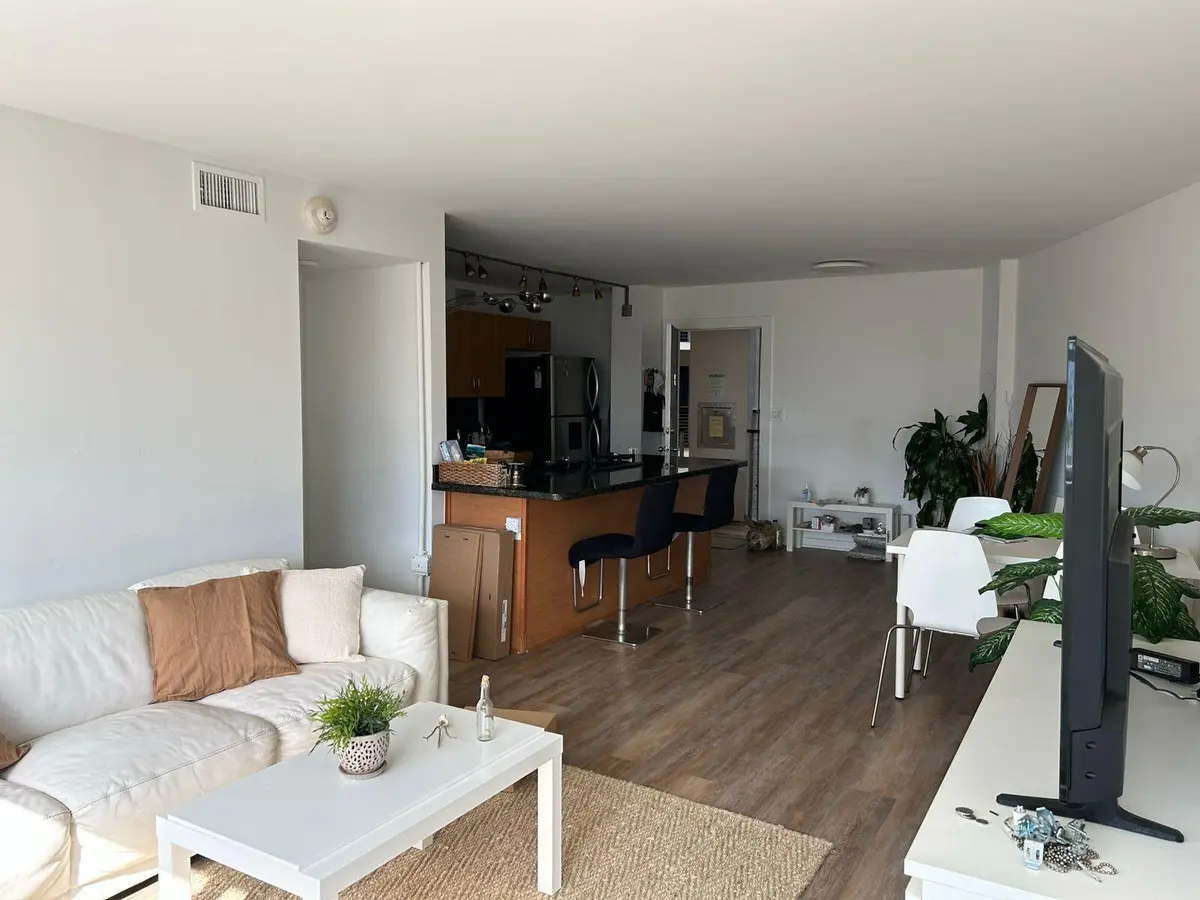 c0d4a99c-7761-4a89-8217-4652440e5b3d at 1881 WASHINGTON Avenue 8E, Miami Beach