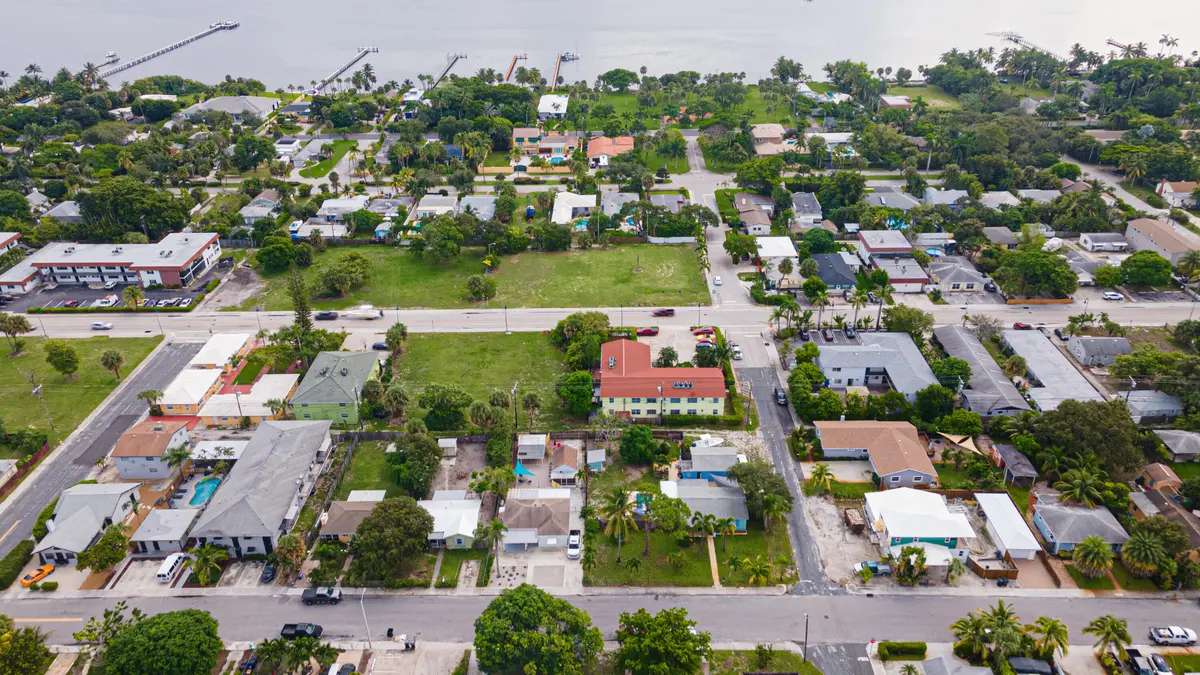 Casa L-31 at 1024 S N Street B, Lake Worth Beach