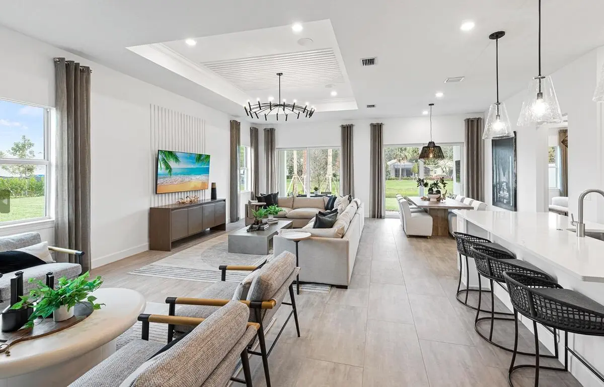 Gathering Room at 10662 Northbrook Circle 29 Mystique, Palm Beach Gardens