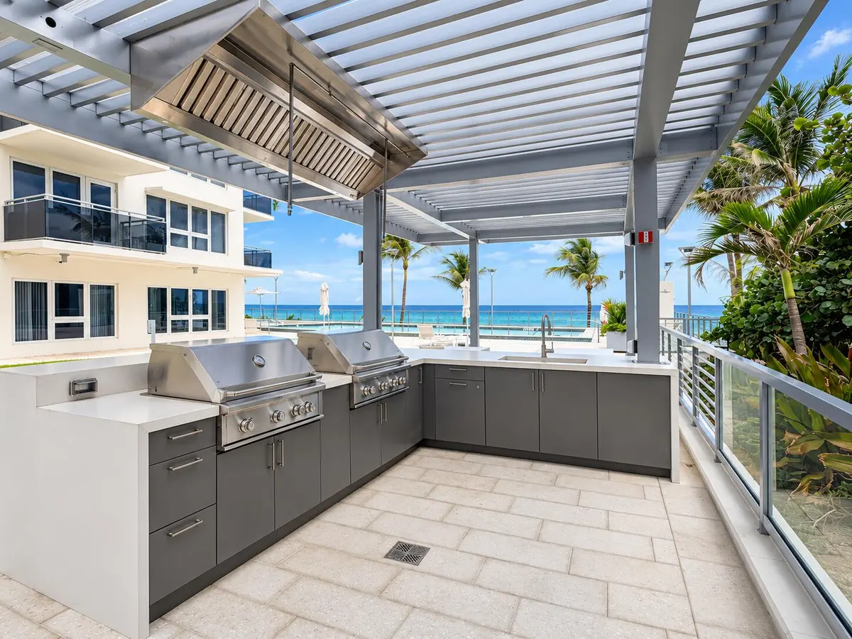 Outdoor Grill area at 2066 N OCEAN Boulevard 4NW, Boca Raton