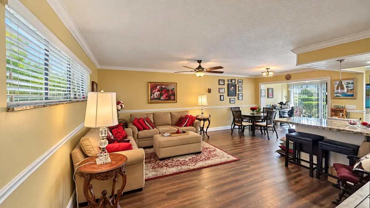 LIVING AREA at 14 COLONIAL CLUB Drive 103, Boynton Beach