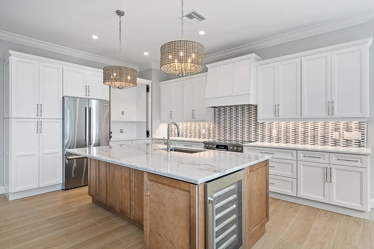 Kitchen at 248 HONEYSUCKLE Drive, Jupiter