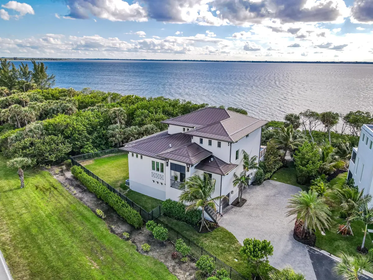 IMG-1 at 7683 Pelican Pointe Drive, Jensen Beach