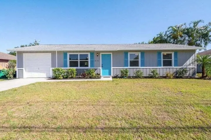 large (18) at 2456 SE Melaleuca Boulevard, Port St. Lucie