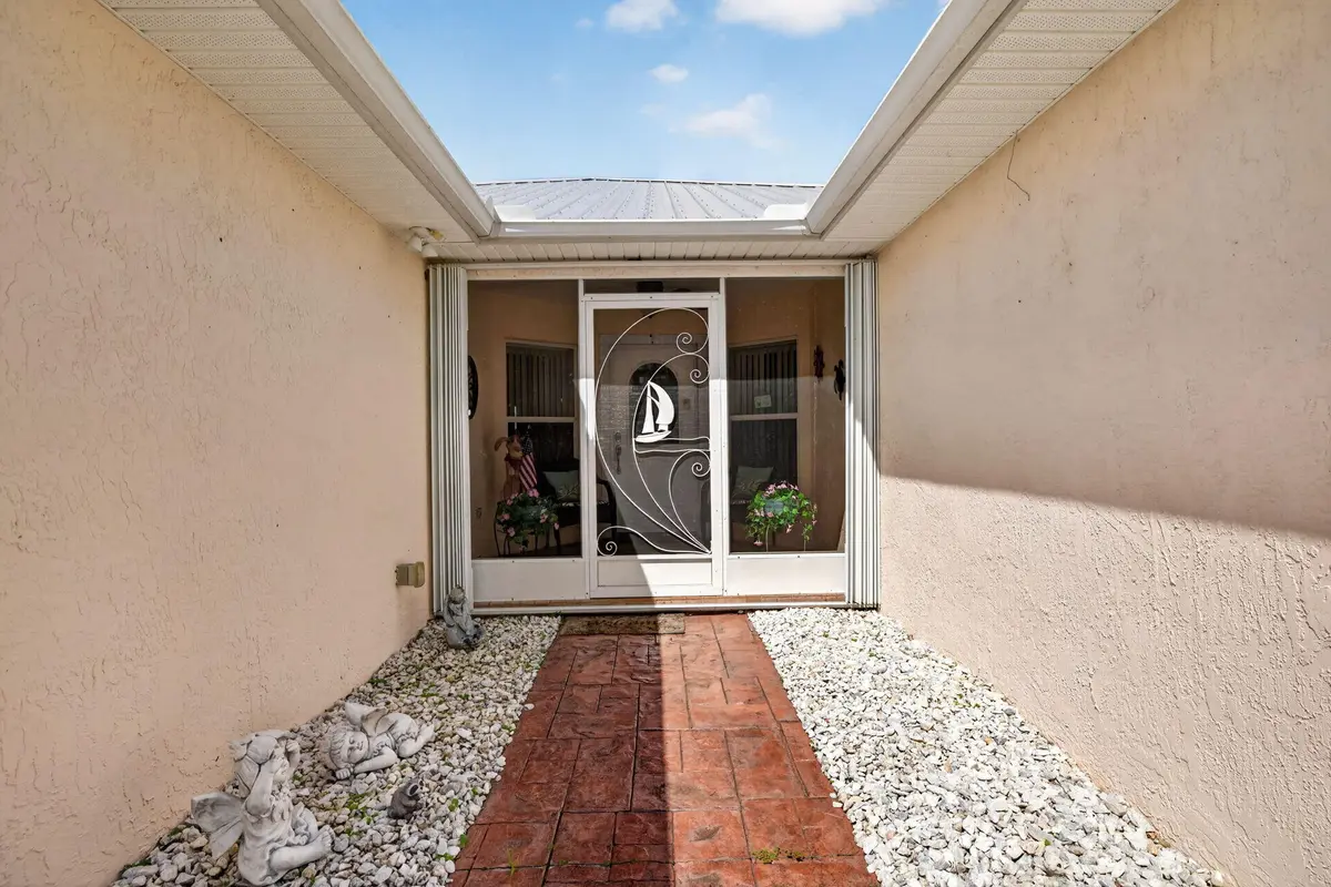 4-web-or-mls-3A5A2909 at 6701 ALEMENDRA Street, Fort Pierce