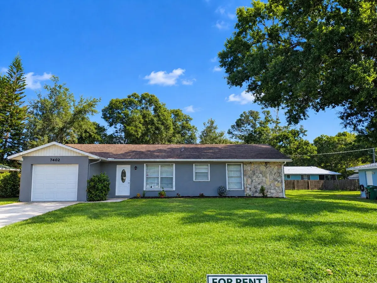Front View of Home at 7402 LAKELAND Boulevard, Fort Pierce