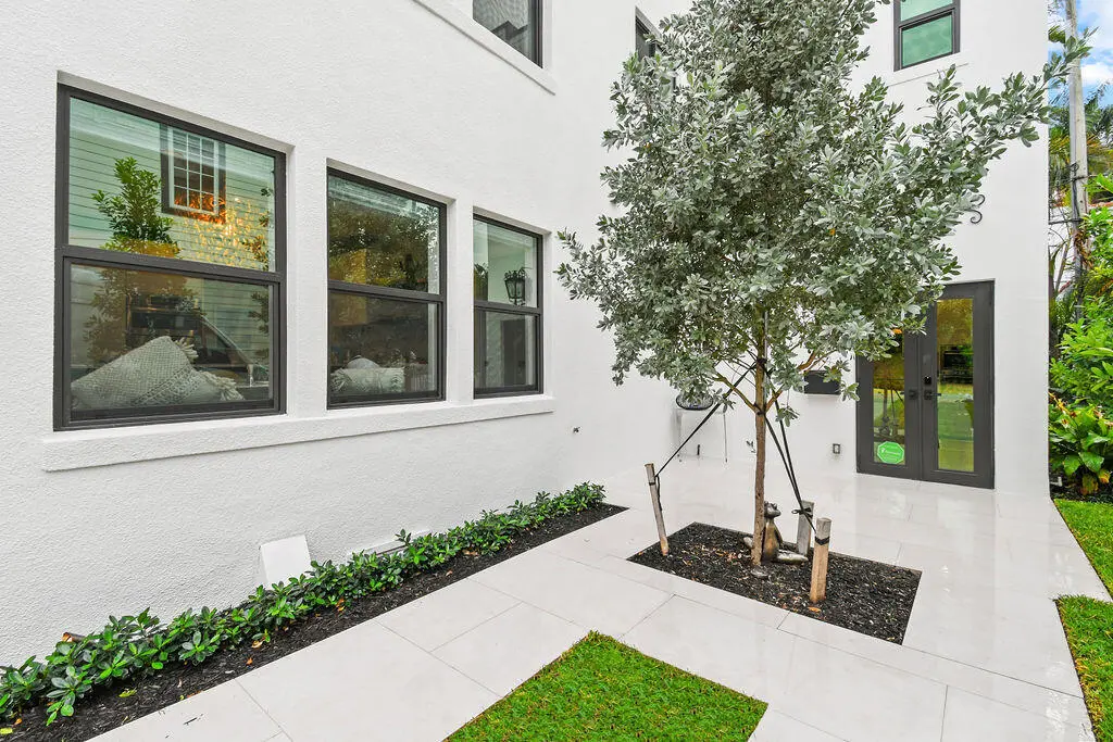226OleanderAve_05a at 226 Oleander Avenue 3, Palm Beach