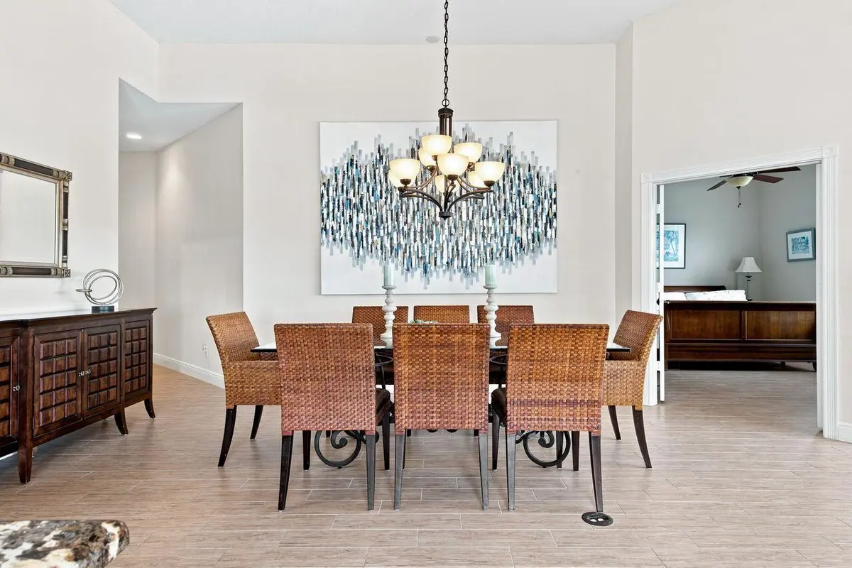508-12 at 508 E Tall Oaks Drive, Palm Beach Gardens