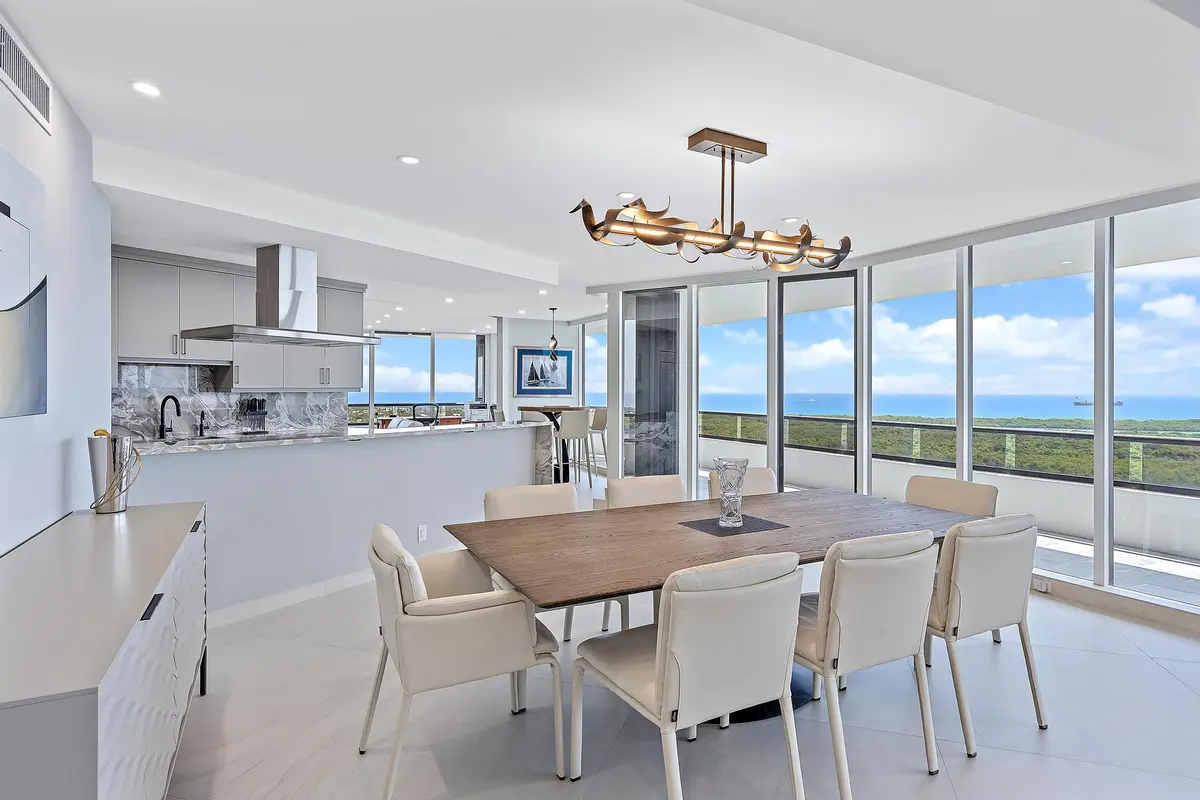 100 Lakeshore Dr 2151-10 at 100 LAKESHORE Drive 2151, North Palm Beach