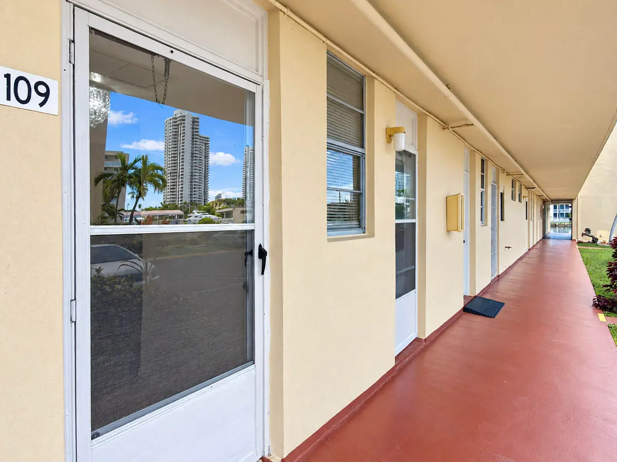 47-a4 at 2999 POINT EAST Drive C109, Aventura