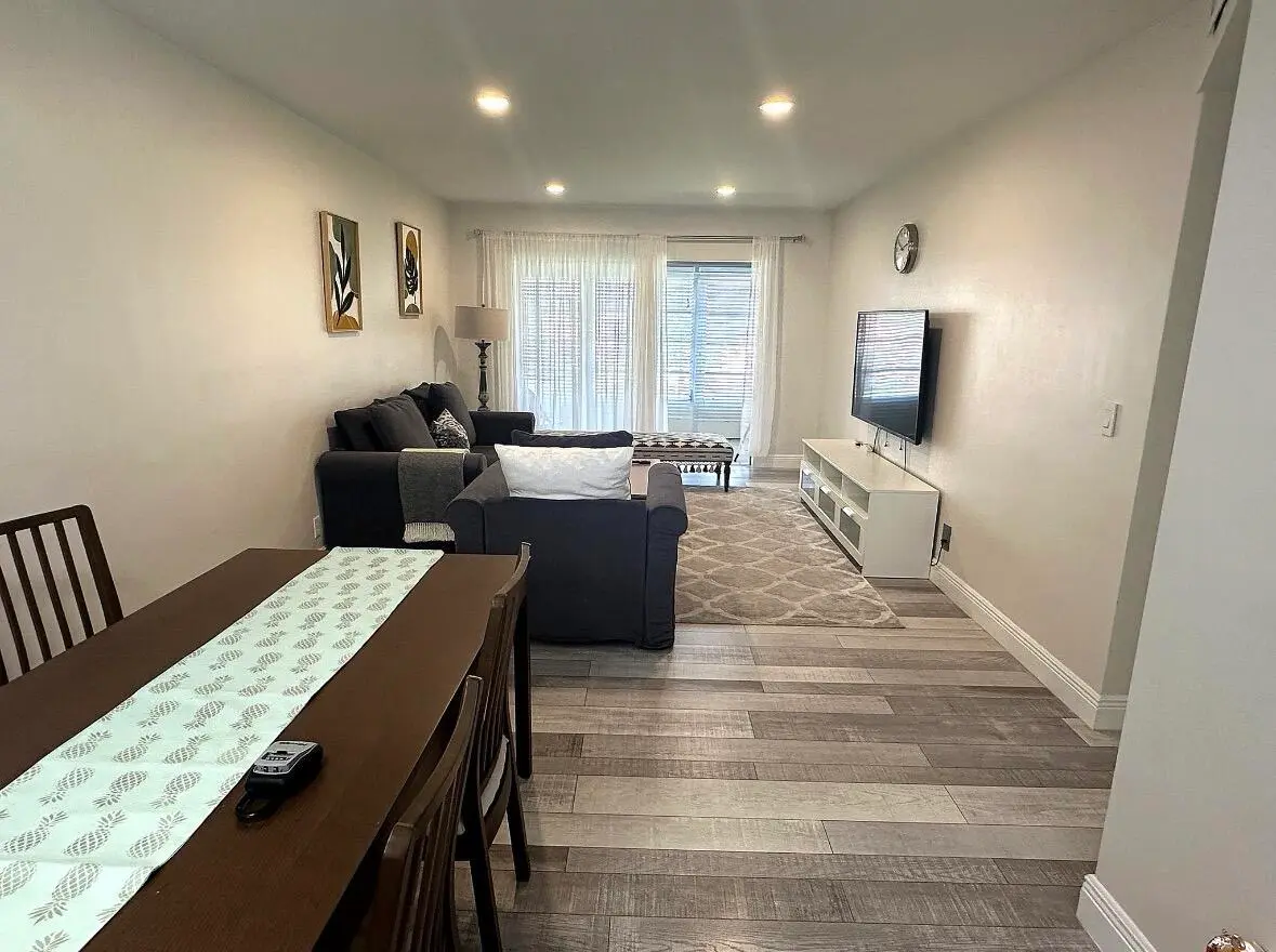 image0 (2) at 300 NE 20TH Street 4100, Boca Raton