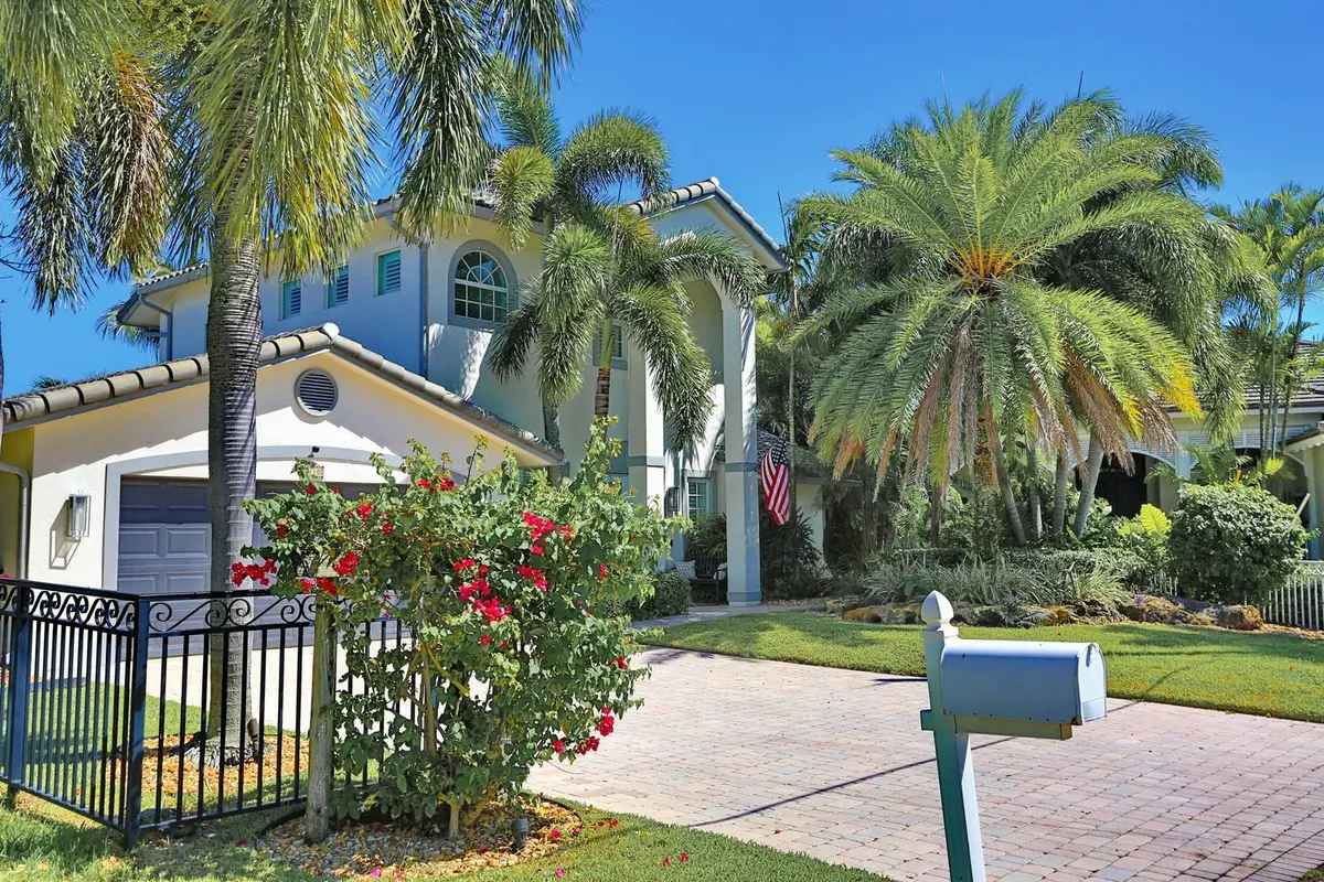005-088-Exterior Front-1500x1000 at 4110 NE 27TH Avenue, Lighthouse Point