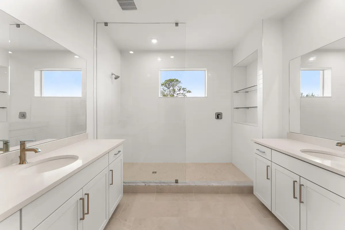 US_SEF_WYNN_LOT 152_OWNERS BATH at 14214 SW Artesia Dr Drive, Port St. Lucie
