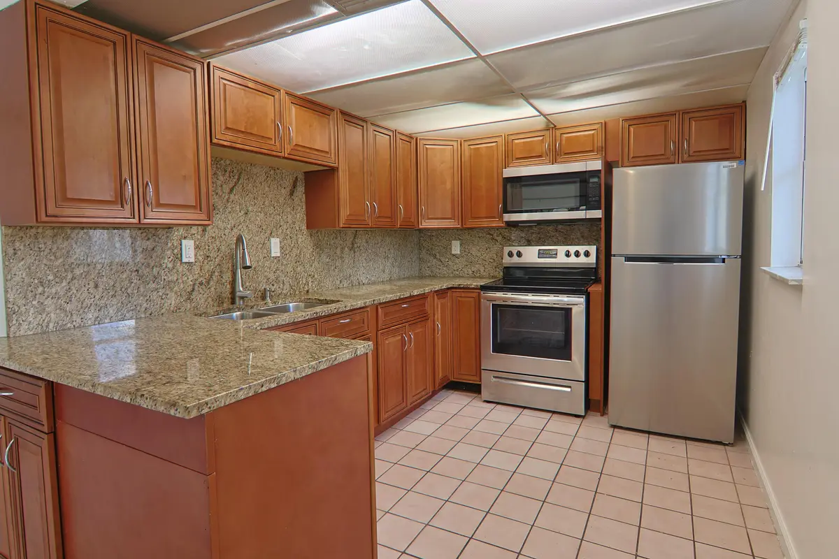 IMG_5102 at 6636 SW 41st Street, Davie