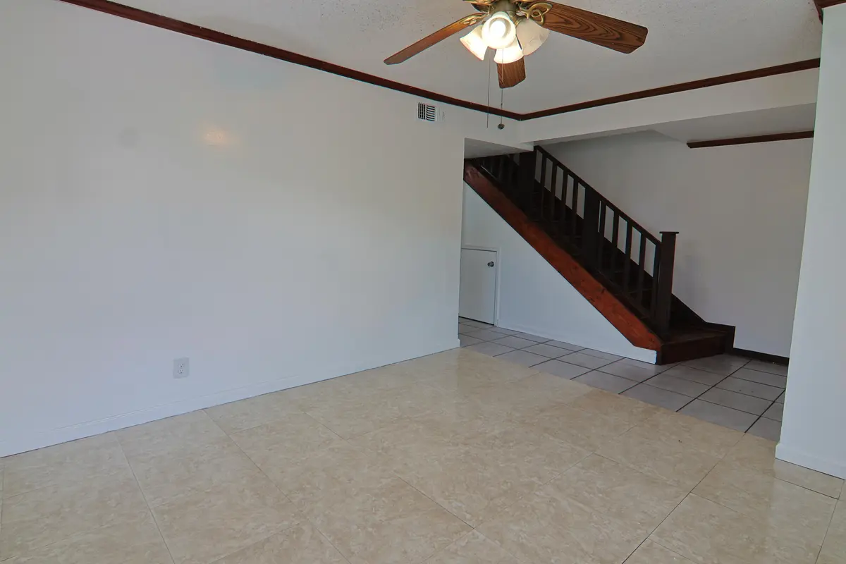 IMG_5111 at 6636 SW 41st Street, Davie
