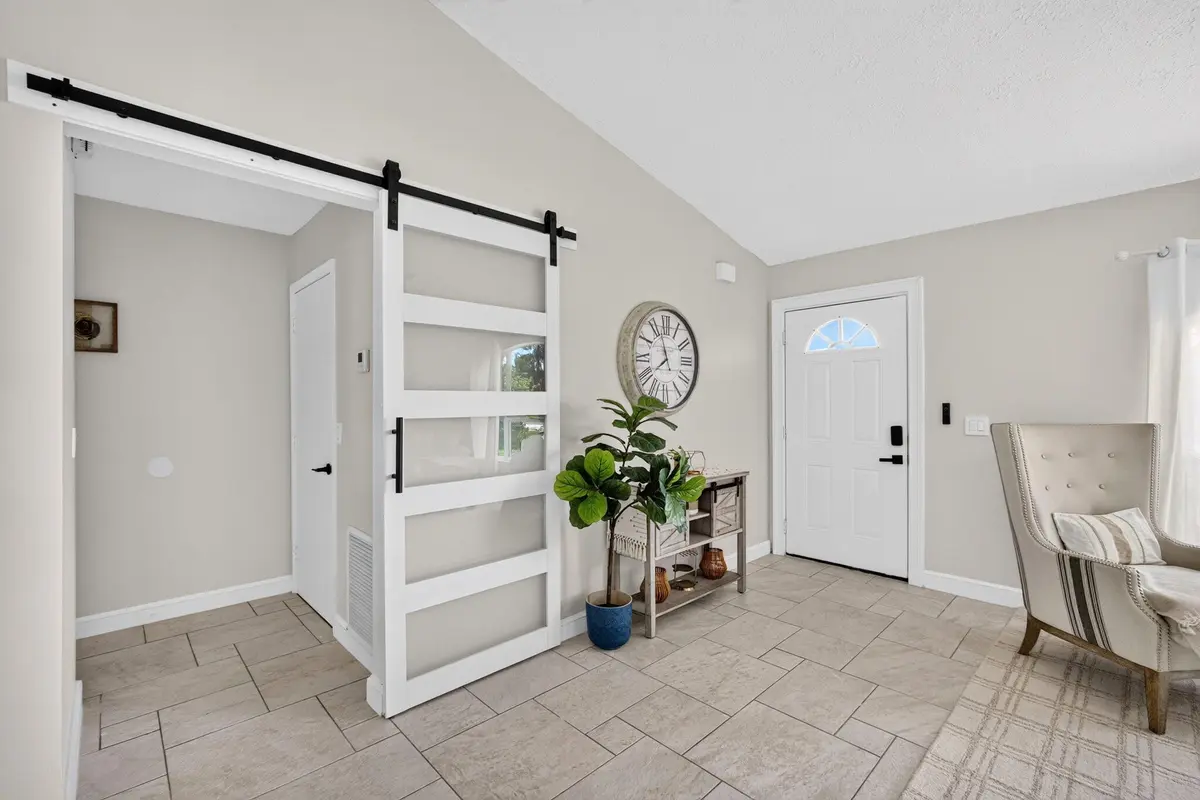 6-web-or-mls-012_7R7A3882 at 8545 101ST Avenue, Vero Beach