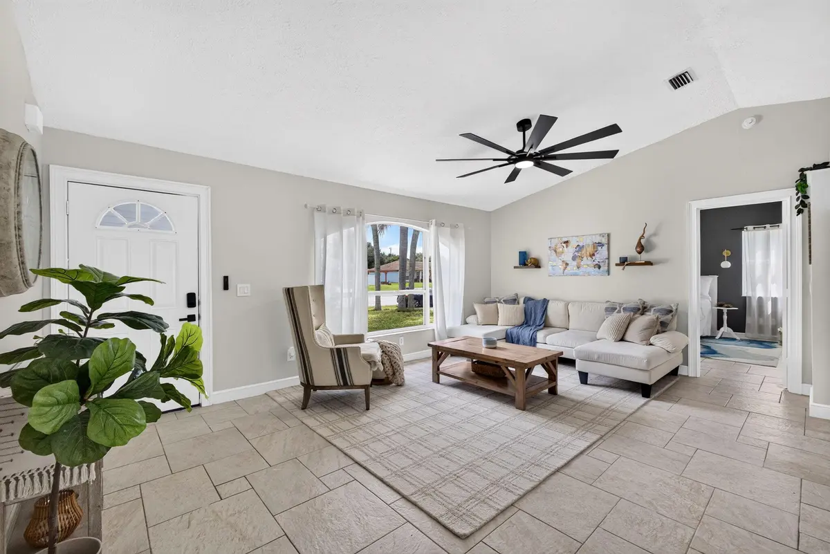 9-web-or-mls-015_7R7A3902 at 8545 101ST Avenue, Vero Beach