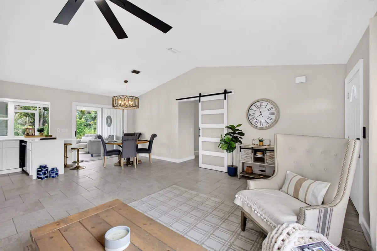 11-web-or-mls-020_7R7A3948 at 8545 101ST Avenue, Vero Beach