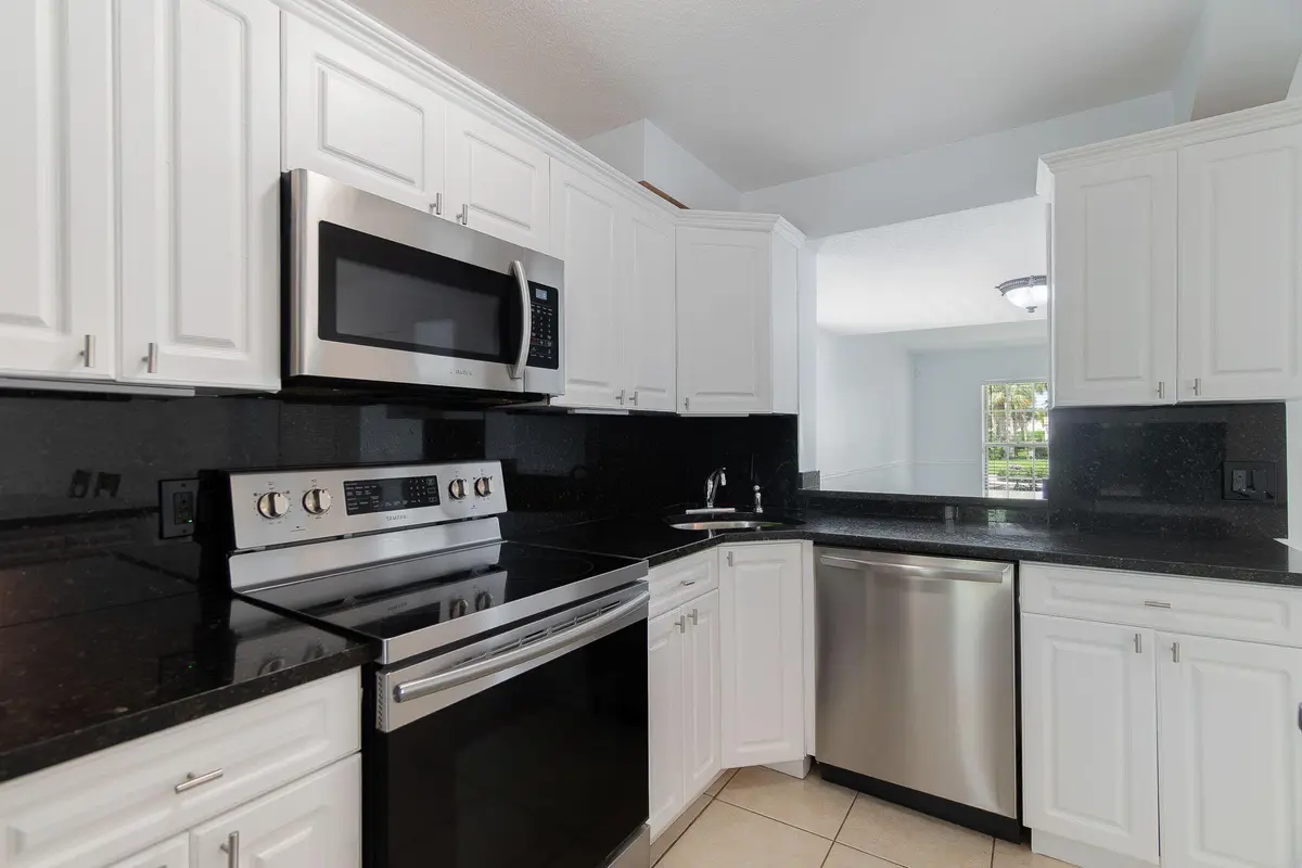 26-web-or-mls-DSC08696-2 at 1626 BRIER PATCH Trail, Wellington