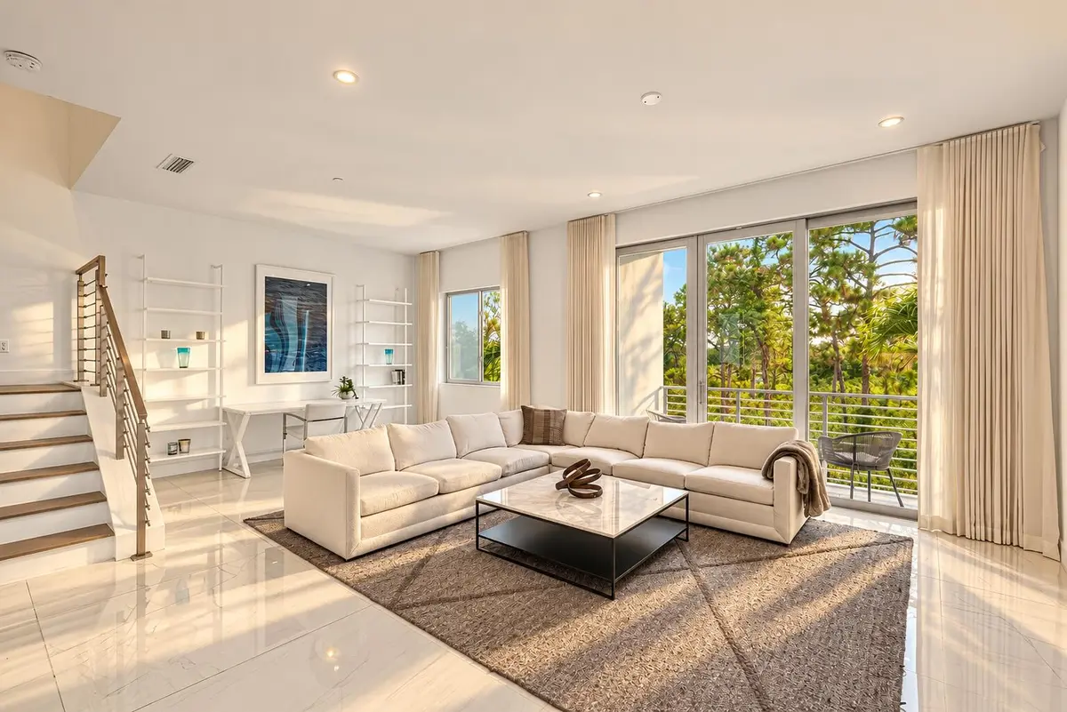 7CE63ACE-2CF3-4B3F-BD8E-FD7CD1731246 at 4130 NW 17th Avenue, Boca Raton