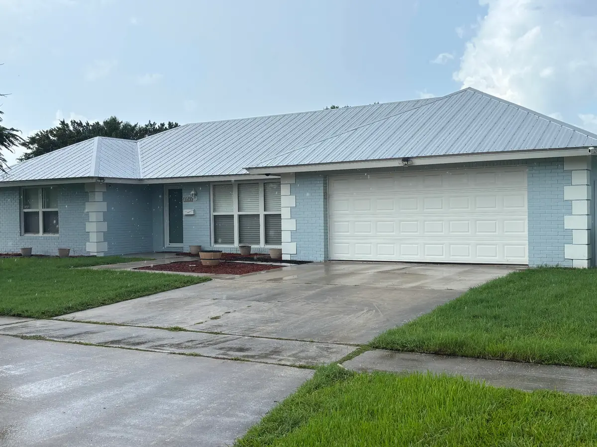 Front Pic 2 at 1473 SE SUNSHINE Avenue, Port St. Lucie