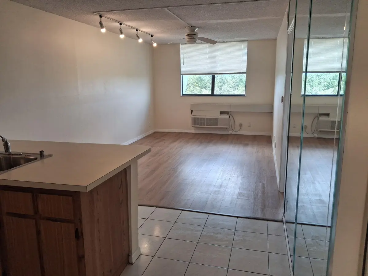 2401 RIVERSIDE Drive 517, Coral Springs, FL – photo 4