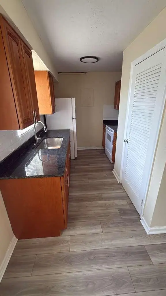 PHOTO-2026-06-30-15-15-15 (1) at 3722 HENRY Avenue 3, West Palm Beach