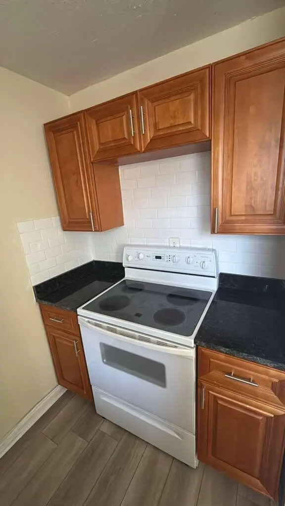 PHOTO-2026-06-30-15-15-15 at 3722 HENRY Avenue 3, West Palm Beach