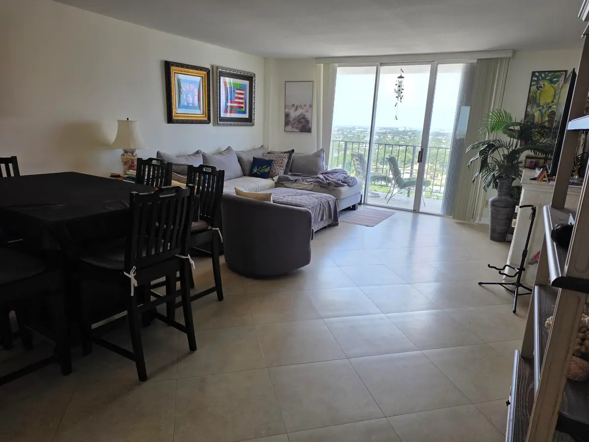 1900 S Ocean Blvd 15-K living and dining at 1900 S OCEAN Boulevard 15K, Lauderdale-By-The-Sea