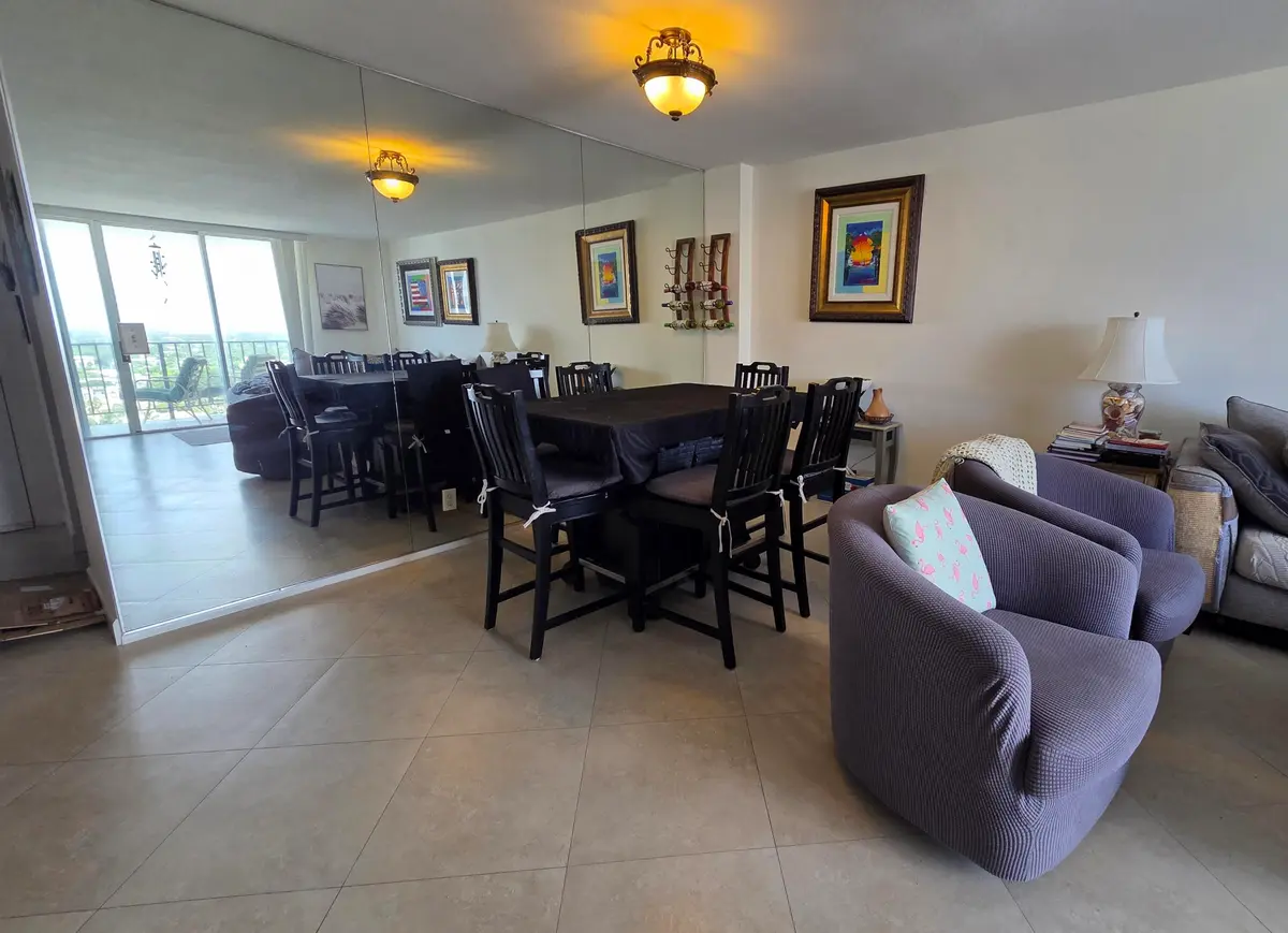 1900 S Ocean Blvd 15-K dining room 1 at 1900 S OCEAN Boulevard 15K, Lauderdale-By-The-Sea