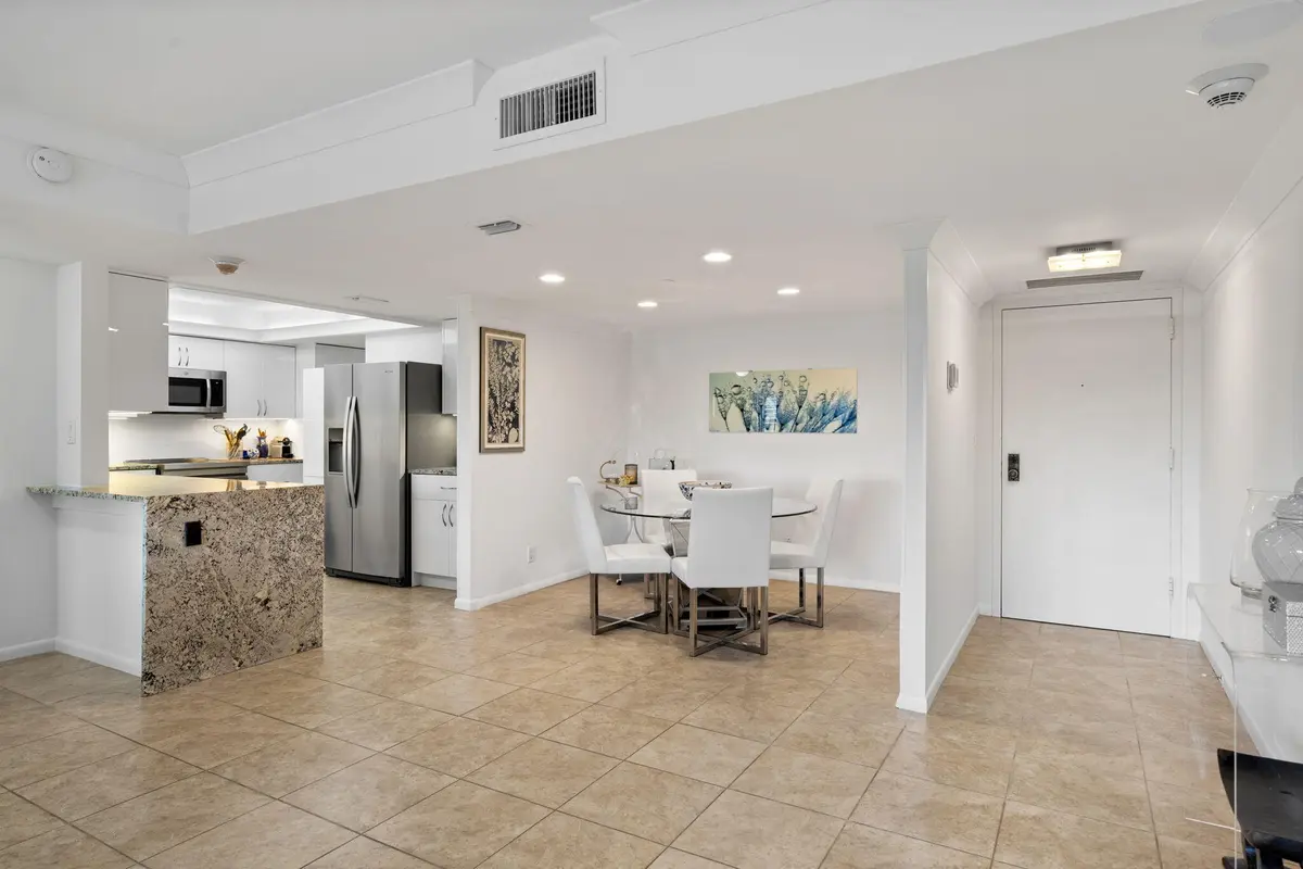 2-web-or-mls-A7R09857 at 4900 N Ocean Boulevard, Lauderdale-By-The-Sea
