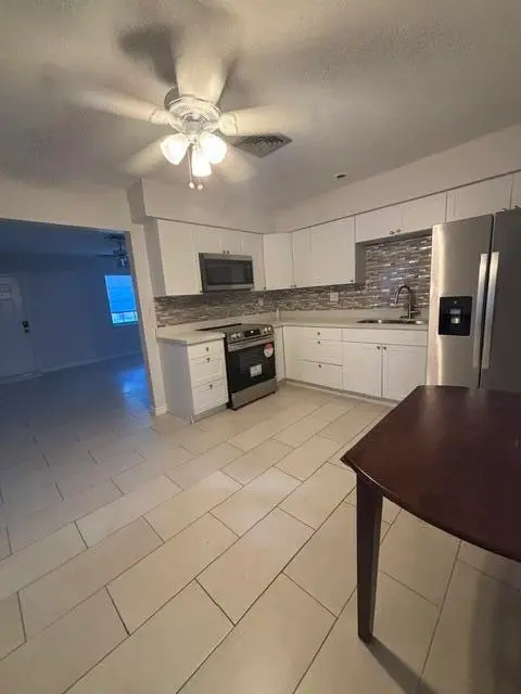 IMG_3674 at 738 SW 5TH Avenue, Hallandale Beach