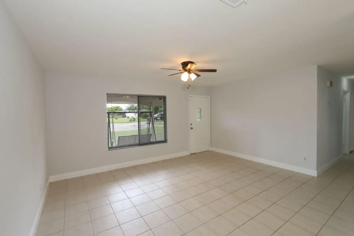 Living Room at 400 SW RUFFNER Court, Port St. Lucie