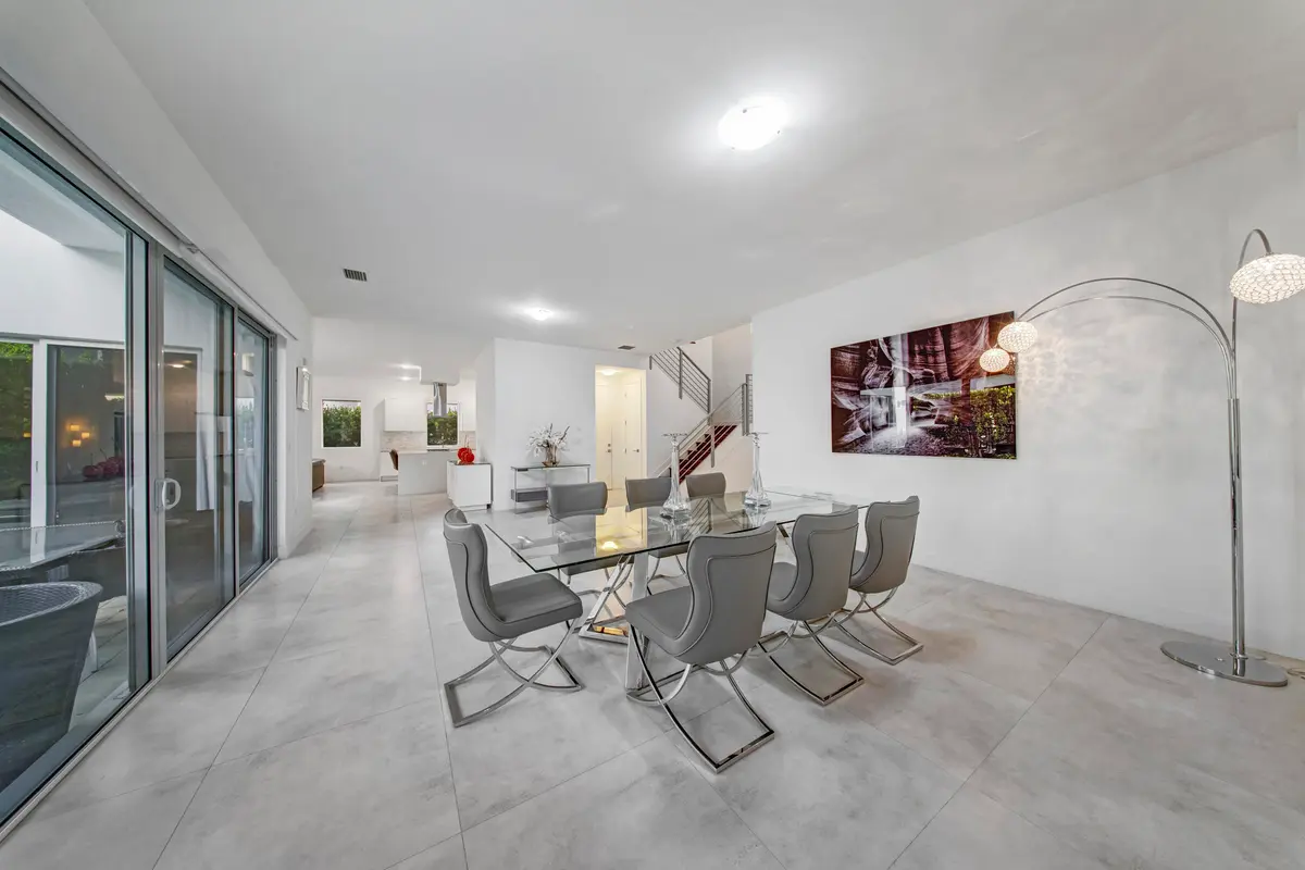 21-DSC4113 at 10081 NW 75TH Terrace, Doral